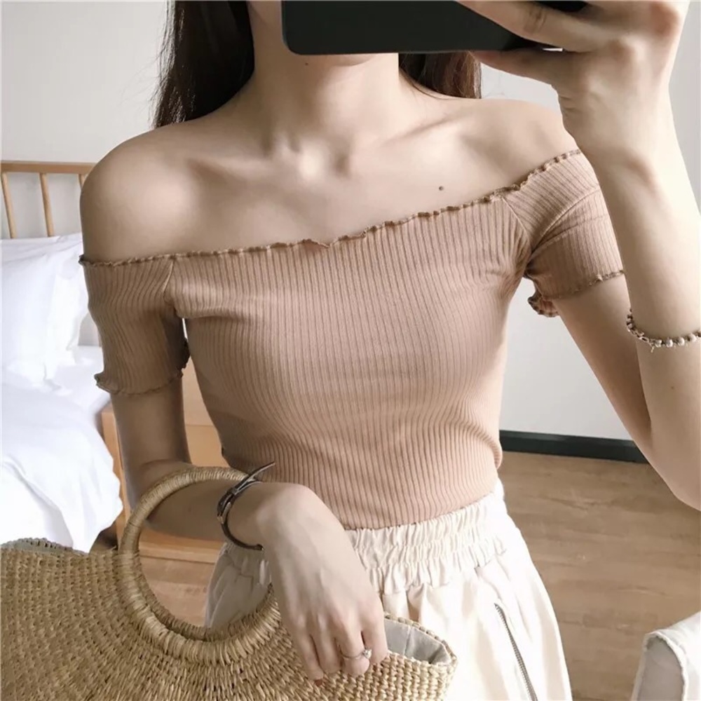 🌸NWT🌸 Nude Ribbed Off The Shoulder Top